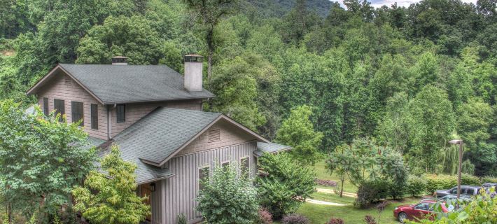 Nantahala Village Отели в г. Суэйн