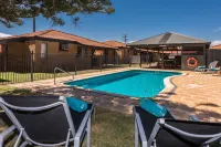 Geraldton's Ocean West Holiday Units & Short Stay Accommodation - Beach
