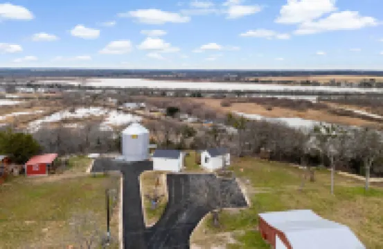 Rural Retreat with Water View! 9 Mi to Dtwn Granbury