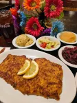 Golden Manor Inn & Suites - Bares