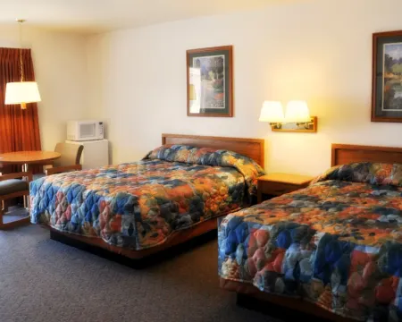 Trade Winds Motel Hotels in Cherry County