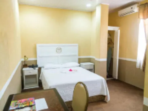 Millenium Manor Hotel فنادق في جورج تاون