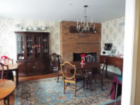 더 틸리 피어스 하우스 인