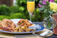Inner Banks Inn - breakfast