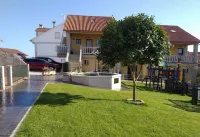 Apartamentos Aqualecer - Homestays