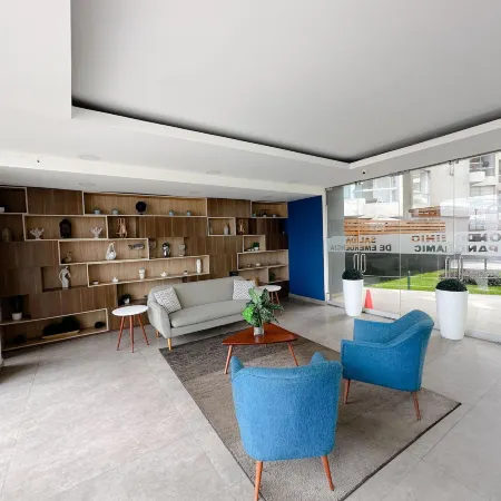 Ocean View Apartment with Pool (1206)