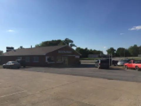 Powhatan Motel Hotels in Bond County