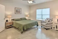 Home w/ Screened Porch - Near Toledo Bend Lake! - Wifi