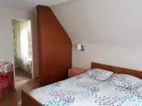 Aux Deux Clefs Hotels in Saverne