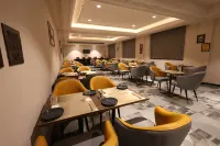 Wedstation by 5 Senses Hotel & Resort, Israna - Breakfast