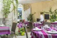 Logis Hôtel Restaurant de l'Ecu Hotels in Montbard