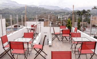 Hotel Grand H&R