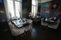 Hotel la Reine - breakfast