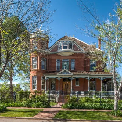 Lumber Baron Inn Hotels near Lo-Hi