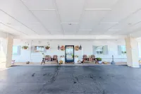 샤크 리프 리조트 모텔 & 코티지