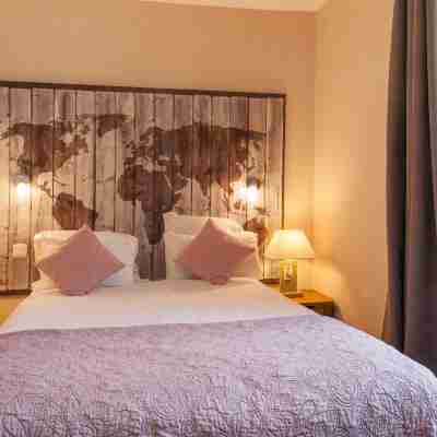 Hotel The Originals Manoir de la Roche Torin Rooms