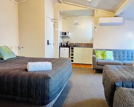 Seagulls Guesthouse Hotels in Tauranga
