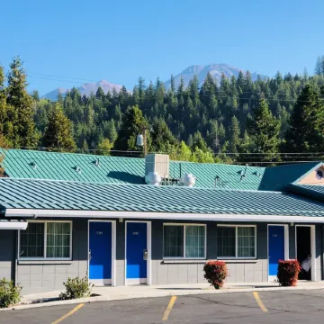 Pine Needles Inn