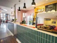 YHA Manchester - Bares