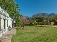 Hotel Roosje Van de Kaap Hotels near Drostdy Museum