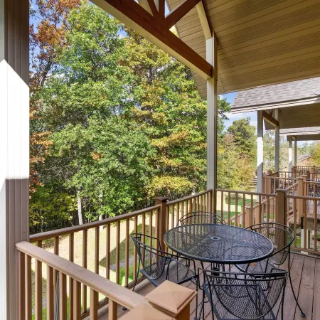 Gull Lake All-Season Getaway w/ Private Deck