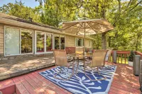 Norfolk Lake Getaway: the Kingfisher w/ Deck - 무료 와이파이