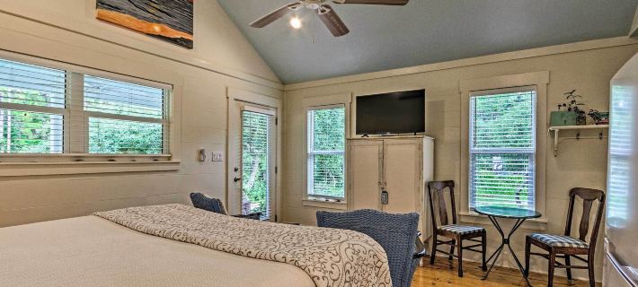 Seagrove Beach Studio - 1/4 Mi to Beach Access! ウォルトンのホテル