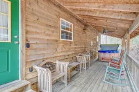 Peaceful Bryson City Cabin - Fire Pit and Hot Tub! - Pet friendly