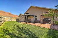 Mountain-View Moab Home w/ Pool & Hot Tub Access! - Homestays