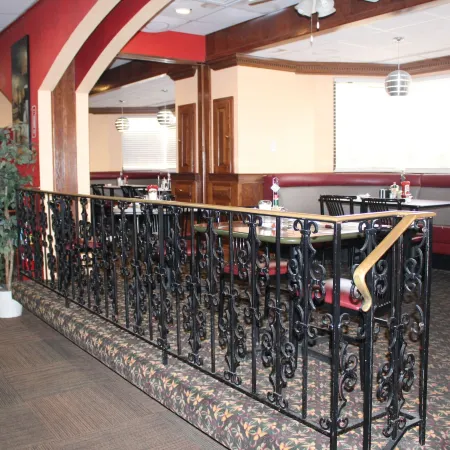 APM Inn & Suites