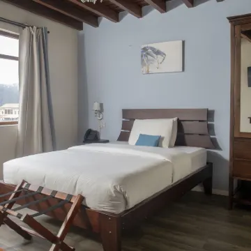 Hotel Colonial San Agustin Hotels near Carondelet Palace