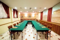 Phi Hotel Dei Medaglioni Hotels in Carpi