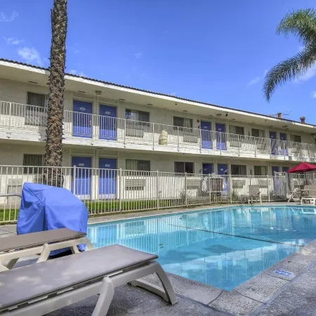 Motel 6 Chino, CA - Los Angeles Ontario