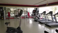 Ramada by Wyndham Ghaziabad Vasundhara - Gym