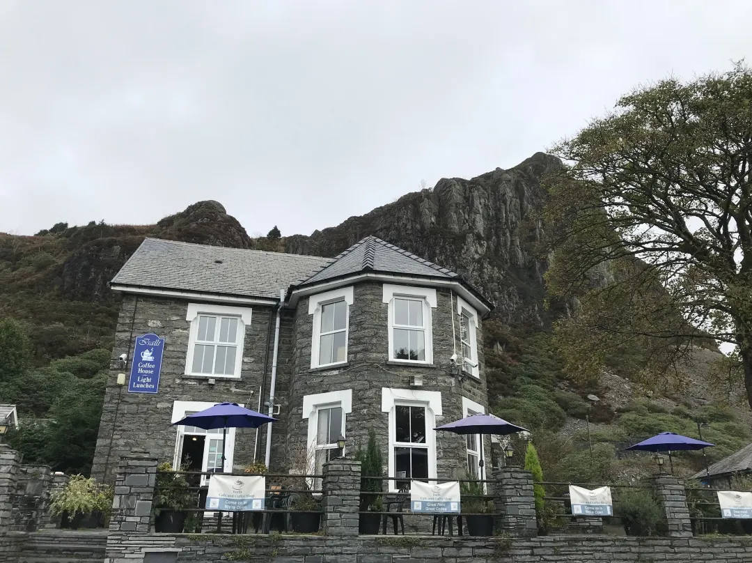Isallt Guesthouse - Penrhyndeudraeth