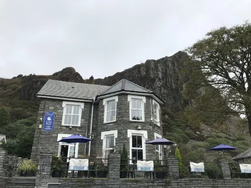 Isallt Guesthouse - breakfast