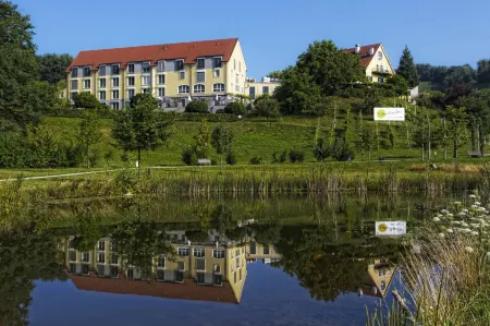 Hotel Staribacher Südsteiermark Отели в г. Санкт-Мартин