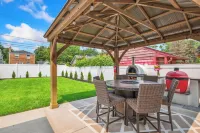 Culinary DREAM - Tranquil Home - Pizza Oven/BBQ/Smoker