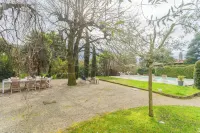 Villa Olga with Private Pool by Rent All Como Hoteles cerca de Villa Carlotta