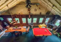 Unique and charming, exquisitely themed Log Cabin