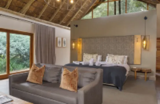 黑犀遊戲洛奇酒店 蘭斯堡酒店