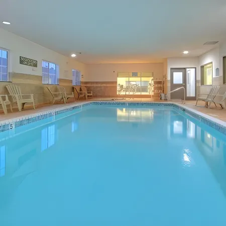Holiday Inn Express & Suites Carlsbad by IHG