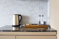 TWO Easy Inn