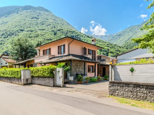 Casa Alessio Hotels in Sondrio