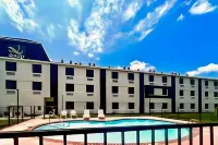 Quality Inn & Suites Lake Charles South Hotels in Iowa