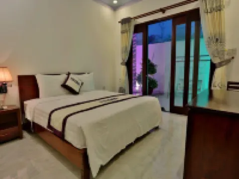 Halona Hotel Hotels near Cau Temple