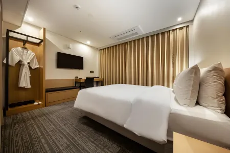 ON City Hotel