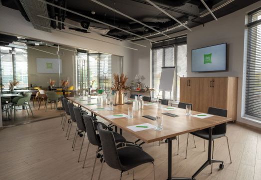 1. 이비스 스타일스..