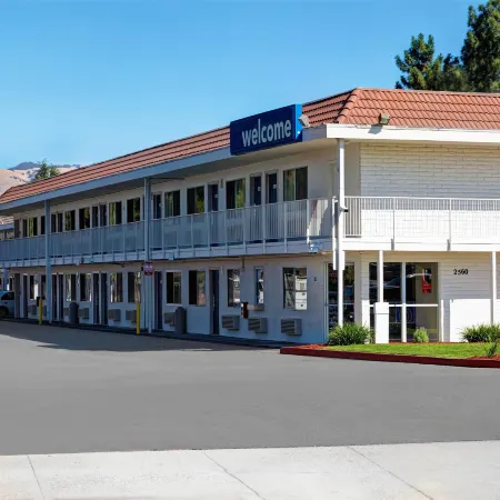 Motel 6 San Jose, CA - South Отели в г. Сан-Хосе