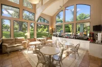 Howard Johnson by Wyndham Beaufort/Parris Island Hotels in Burton